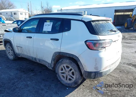 2018 Jeep Compass Sport Fwd z USA, uszkodzony, nr VIN 3C4NJCABXJT105671